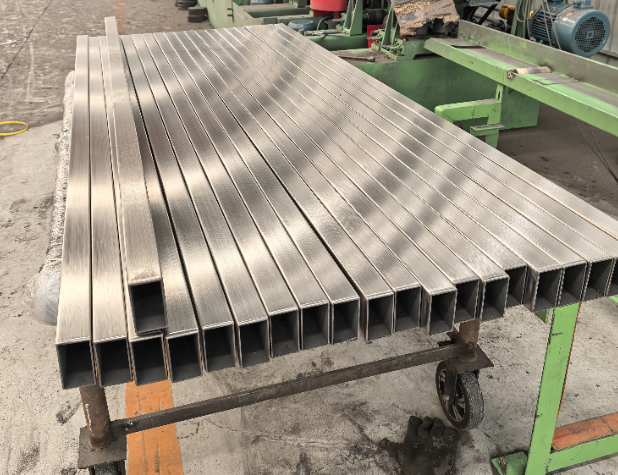 阿里方管 矩形管 无缝方管生产厂家