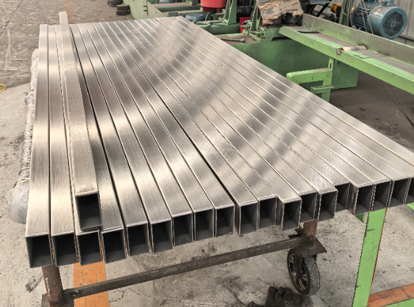 阿里建筑工程行业用不锈钢无缝钢管